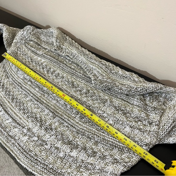 Caslon Colour Block Crewneck Sweater - Olive Green - Picture 8 of 9